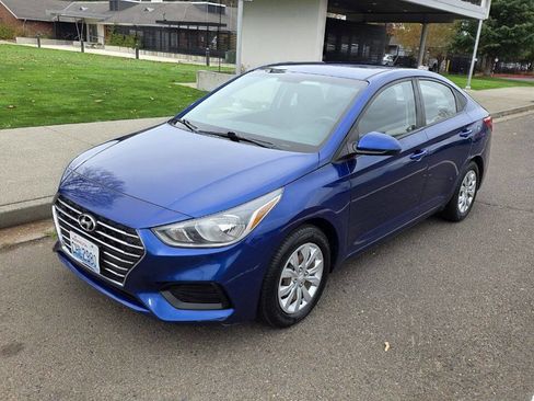 Used 2019 Hyundai Accent SE image 1