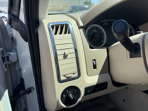 Used 2009 Ford Escape Limited AWD/4WD image 11