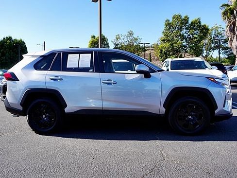 Used 2025 Toyota RAV4 LE FWD image 7