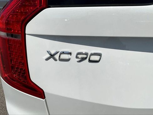 Used 2024 Volvo XC90 B6 Plus w/ Protection Package Premier image 33