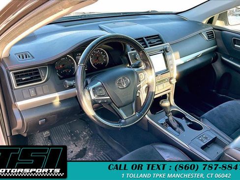Used 2016 Toyota Camry XSE w/ Moonroof Package image 14