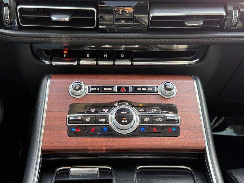 Certified 2023 Lincoln Aviator Reserve w/ Equipment Group 201A AWD/4WD image 23