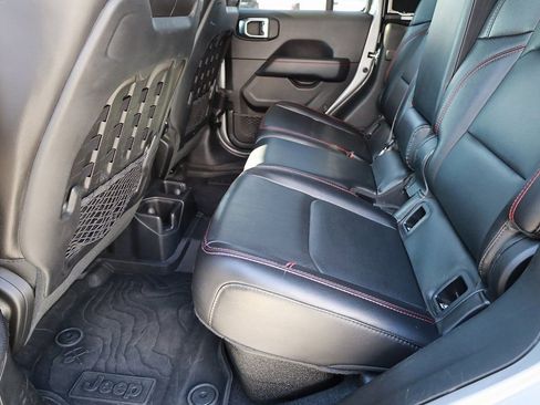 Used 2020 Jeep Gladiator Rubicon image 17
