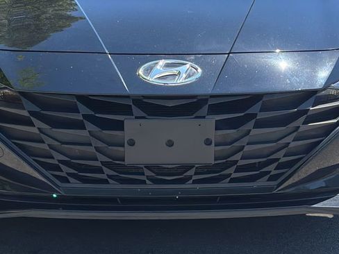 Used 2021 Hyundai Elantra SEL FWD image 24