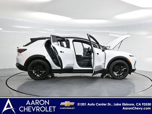 New 2026 Chevrolet Equinox EV LT image 3