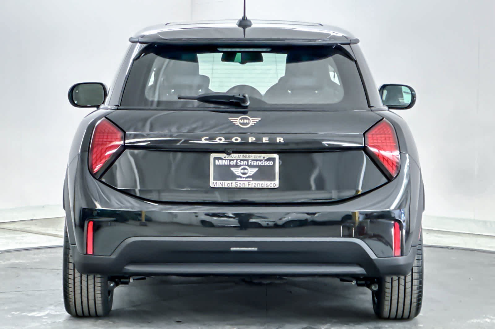 Used 2026 MINI Cooper 2-Door Hardtop FWD image 7