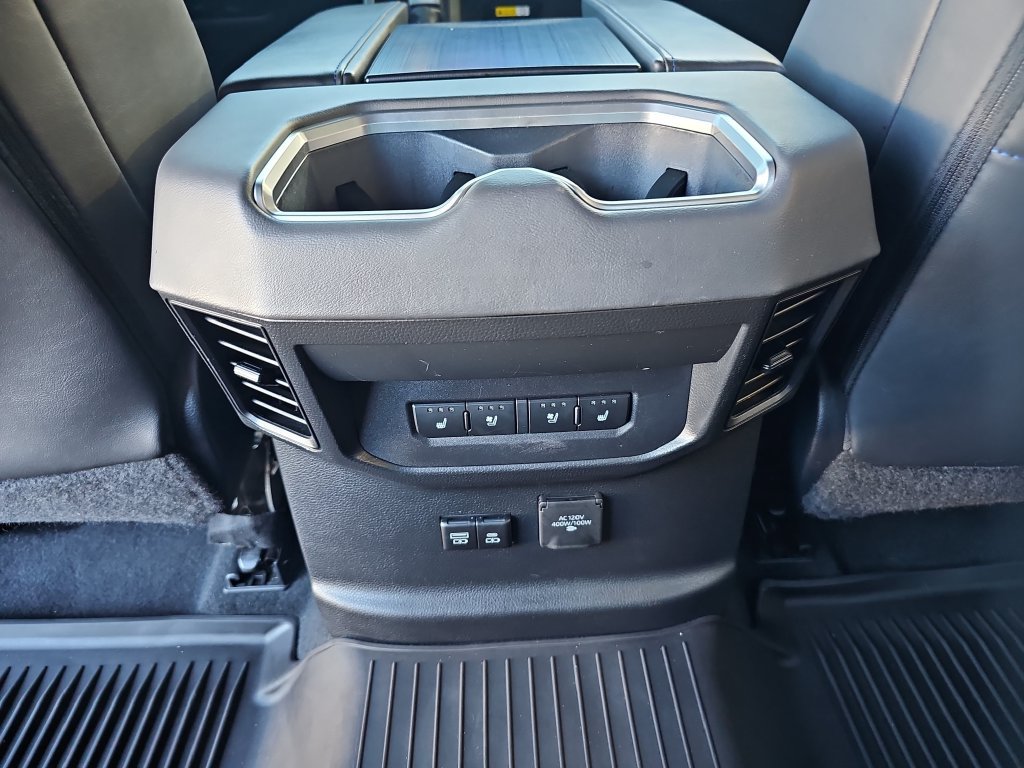 Used 2023 Toyota Tundra Platinum AWD/4WD image 21