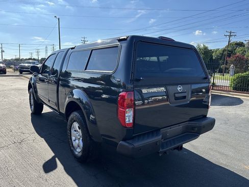 Used 2013 Nissan Frontier SV AWD/4WD image 7