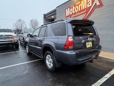 Used 2008 Toyota 4Runner SR5 image 9
