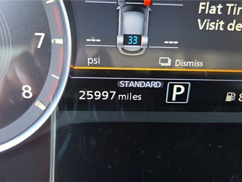 Used 2023 INFINITI QX50 Sensory w/ Accent Package image 11