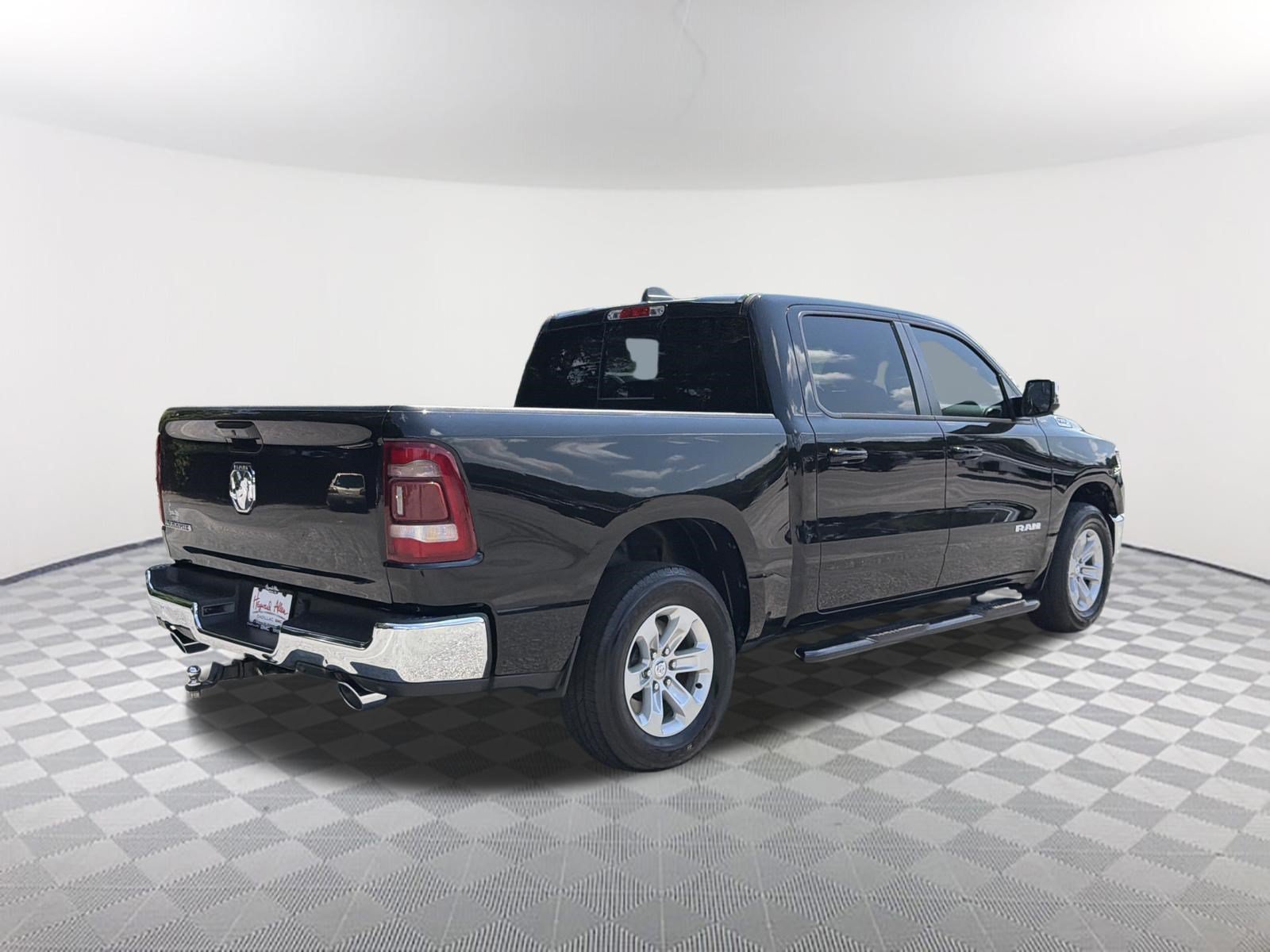 Used 2023 RAM 1500 Laramie RWD image 6