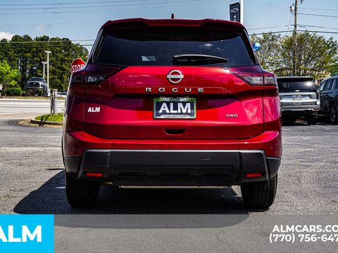 Used 2025 Nissan Rogue SV image 13