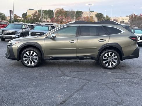 Used 2025 Subaru Outback Touring XT image 14