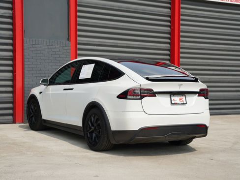 Used 2022 Tesla Model X AWD/4WD image 11