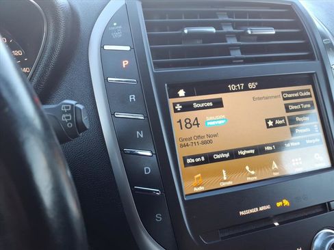 Used 2018 Lincoln MKC Reserve w/ Lincoln MKC Climate Package image 24