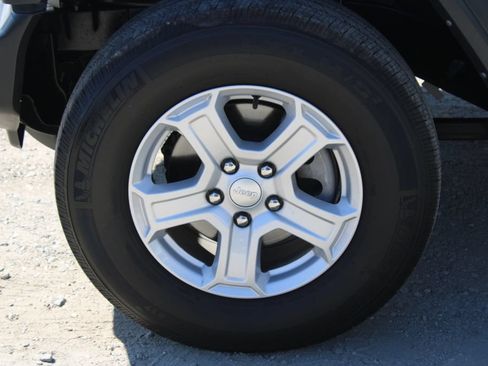 Used 2023 Jeep Wrangler Sport AWD/4WD image 8
