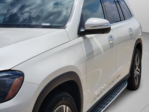 Used 2021 Mercedes-Benz GLS 450 4MATIC image 38