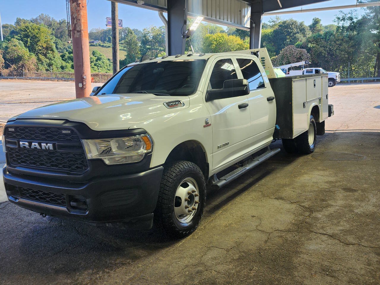 Used 2022 RAM 3500 Tradesman w/ Max Tow Package AWD/4WD image 3