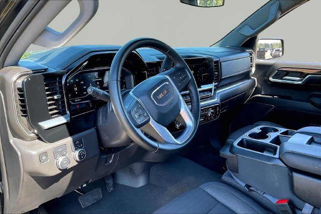 Used 2024 GMC Sierra 1500 Elevation AWD/4WD image 12