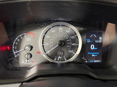 Used 2022 Toyota Corolla LE image 15