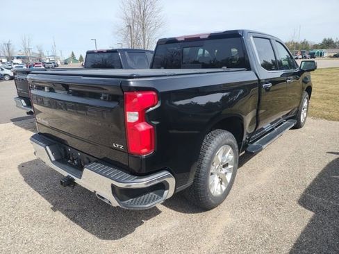 Used 2020 Chevrolet Silverado 1500 LTZ w/ LTZ Premium Package AWD/4WD image 10