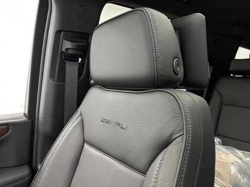 New 2026 GMC Yukon Denali w/ Denali Reserve Package AWD/4WD image 51