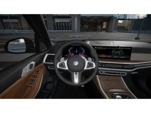 New 2026 BMW X7 xDrive40i w/ M Sport Package image 13