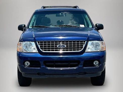 Used 2005 Ford Explorer XLT RWD image 3