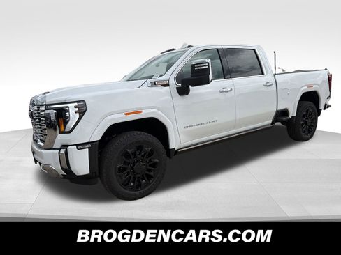 New 2026 GMC Sierra 2500 Denali w/ Denali Reserve Package AWD/4WD image 4