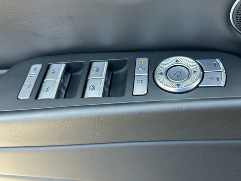 Used 2025 Genesis G80 2.5T AWD/4WD image 31