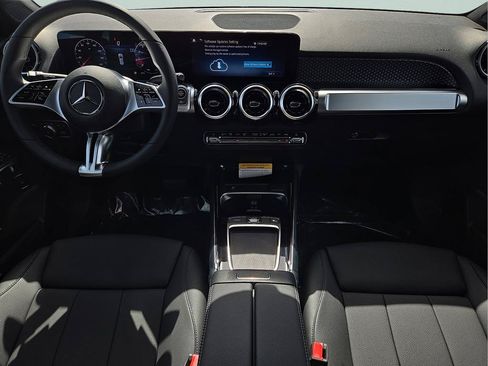 New 2026 Mercedes-Benz GLB 250 image 13