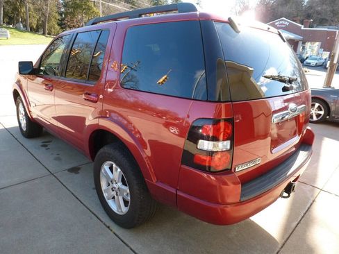 Used 2008 Ford Explorer XLT image 3