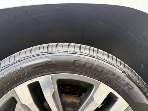 Used 2019 GMC Yukon XL Denali w/ Denali Ultimate Package image 13