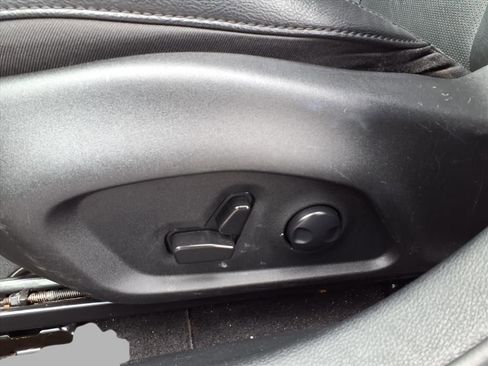 Used 2023 Jeep Compass Limited image 22