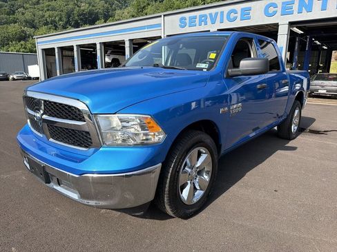 Used 2023 RAM 1500 Classic SLT AWD/4WD image 10