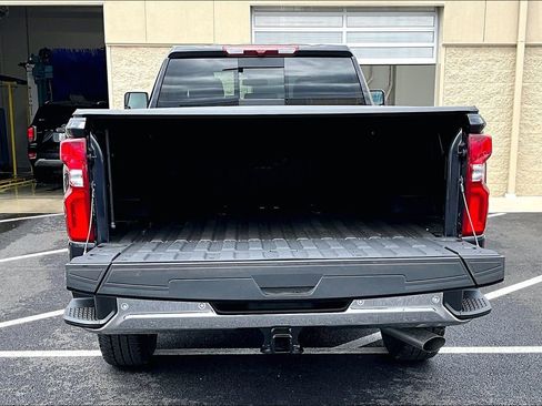 Used 2024 Chevrolet Silverado 2500 LTZ w/ LTZ Convenience Package AWD/4WD image 25
