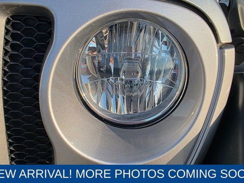 Used 2018 Jeep Wrangler Unlimited Sport S image 6