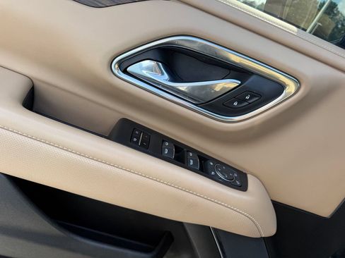 Used 2023 Chevrolet Tahoe Premier RWD image 6