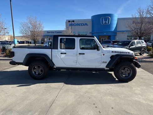 Used 2024 Jeep Gladiator Mojave w/ Safety Group image 5