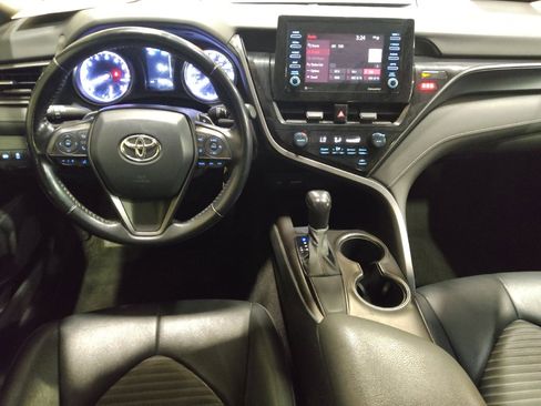 Used 2021 Toyota Camry SE image 22