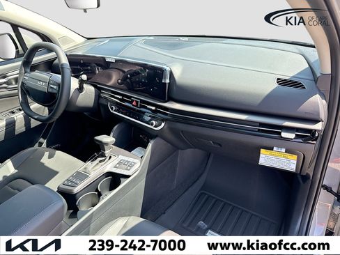 New 2026 Kia Sportage SX FWD image 13
