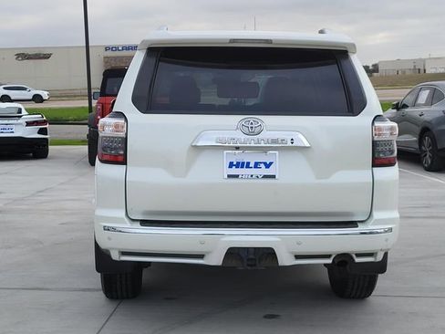Used 2021 Toyota 4Runner Limited image 4