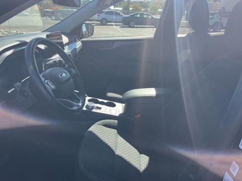 Used 2023 Ford Escape Active image 9