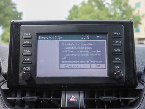Used 2019 Toyota RAV4 LE FWD image 33