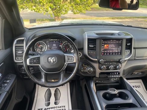 Used 2019 RAM 1500 Big Horn AWD/4WD image 14