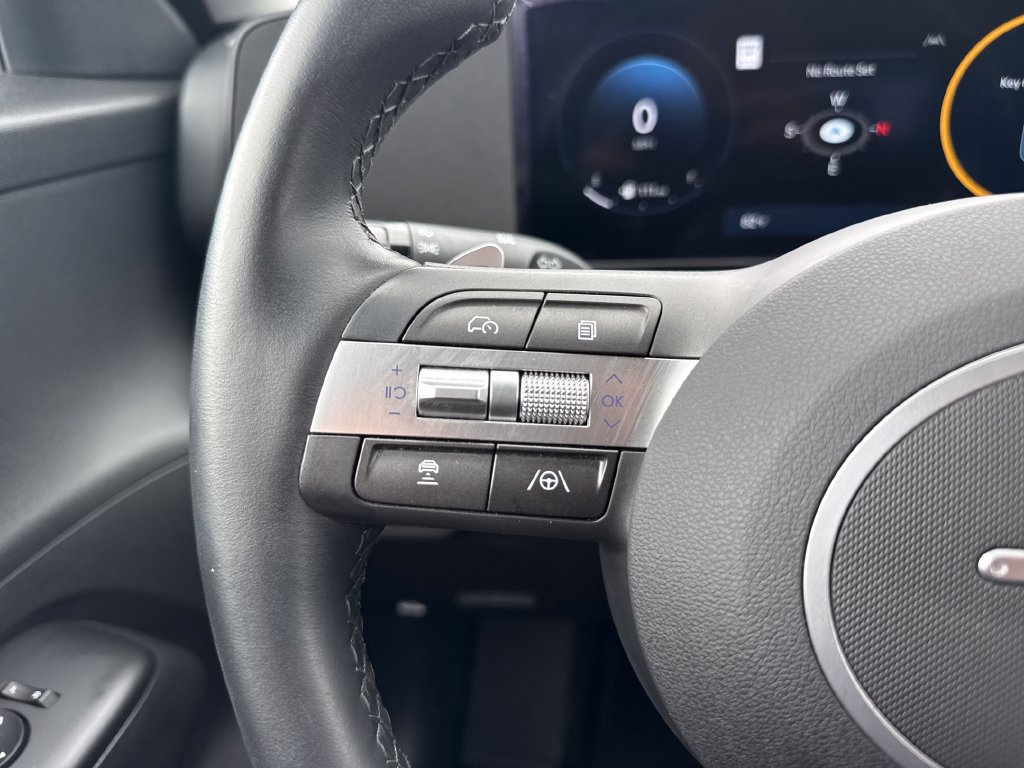 Used 2025 Hyundai Kona SEL AWD/4WD image 15