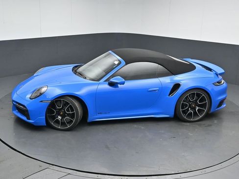 Used 2022 Porsche 911 Turbo S w/ 911 Turbo Sportdesign Package image 44