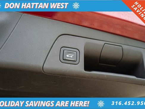 Used 2023 Buick Envision Essence image 34