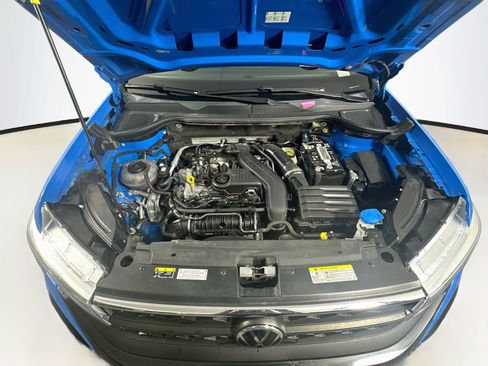 Used 2022 Volkswagen Taos SE w/ IQ.Drive SE Package FWD image 31
