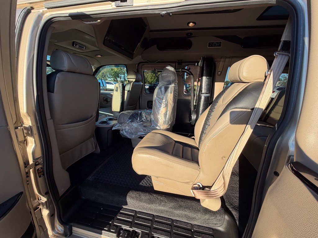 Used 2013 Chevrolet Express 1500 RWD image 20